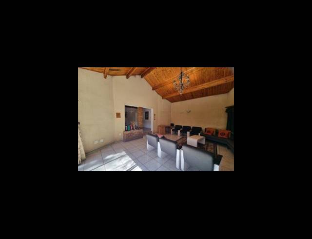 3 BEDROOM HOUSE FOR SALE IN MULBARTON